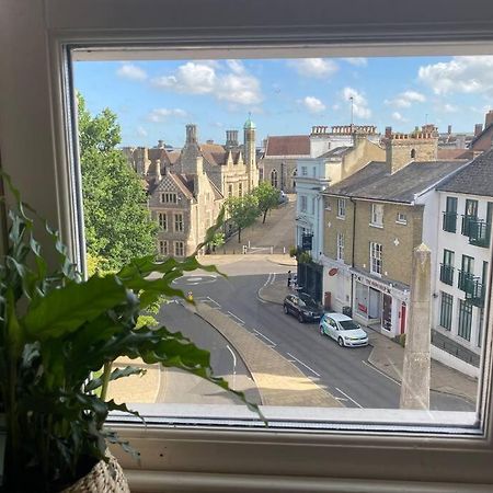 The Penthouse, Winchester Luaran gambar