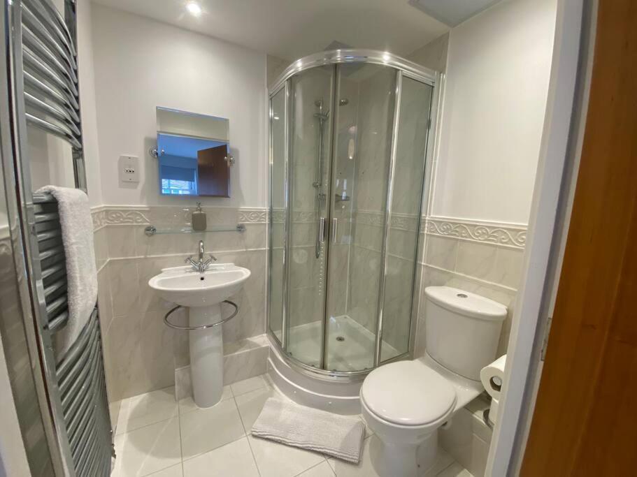 The Penthouse, Winchester Luaran gambar