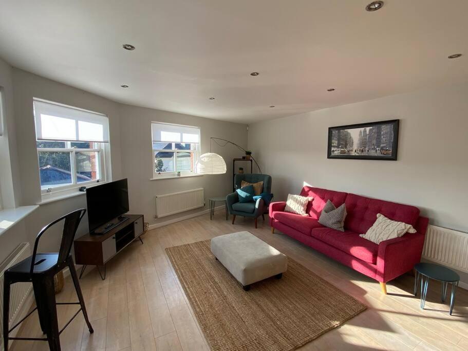 The Penthouse, Winchester Luaran gambar