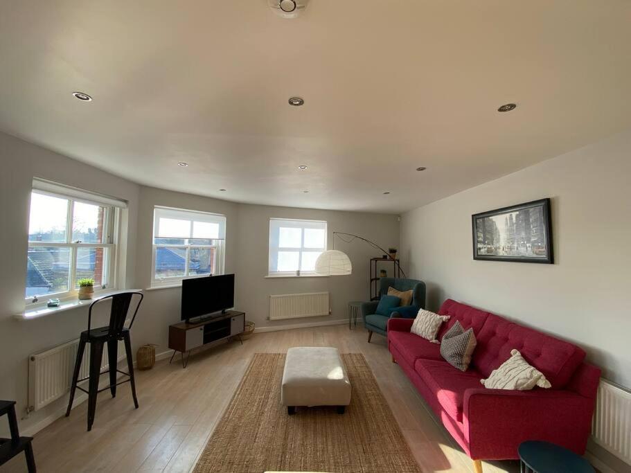 The Penthouse, Winchester Luaran gambar