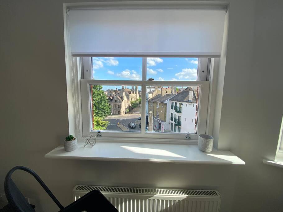 The Penthouse, Winchester Luaran gambar